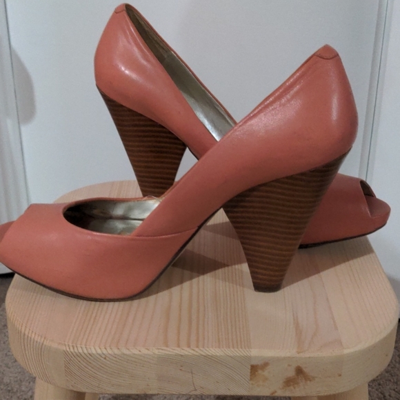 Peep toe high heels - Picture 3 of 3